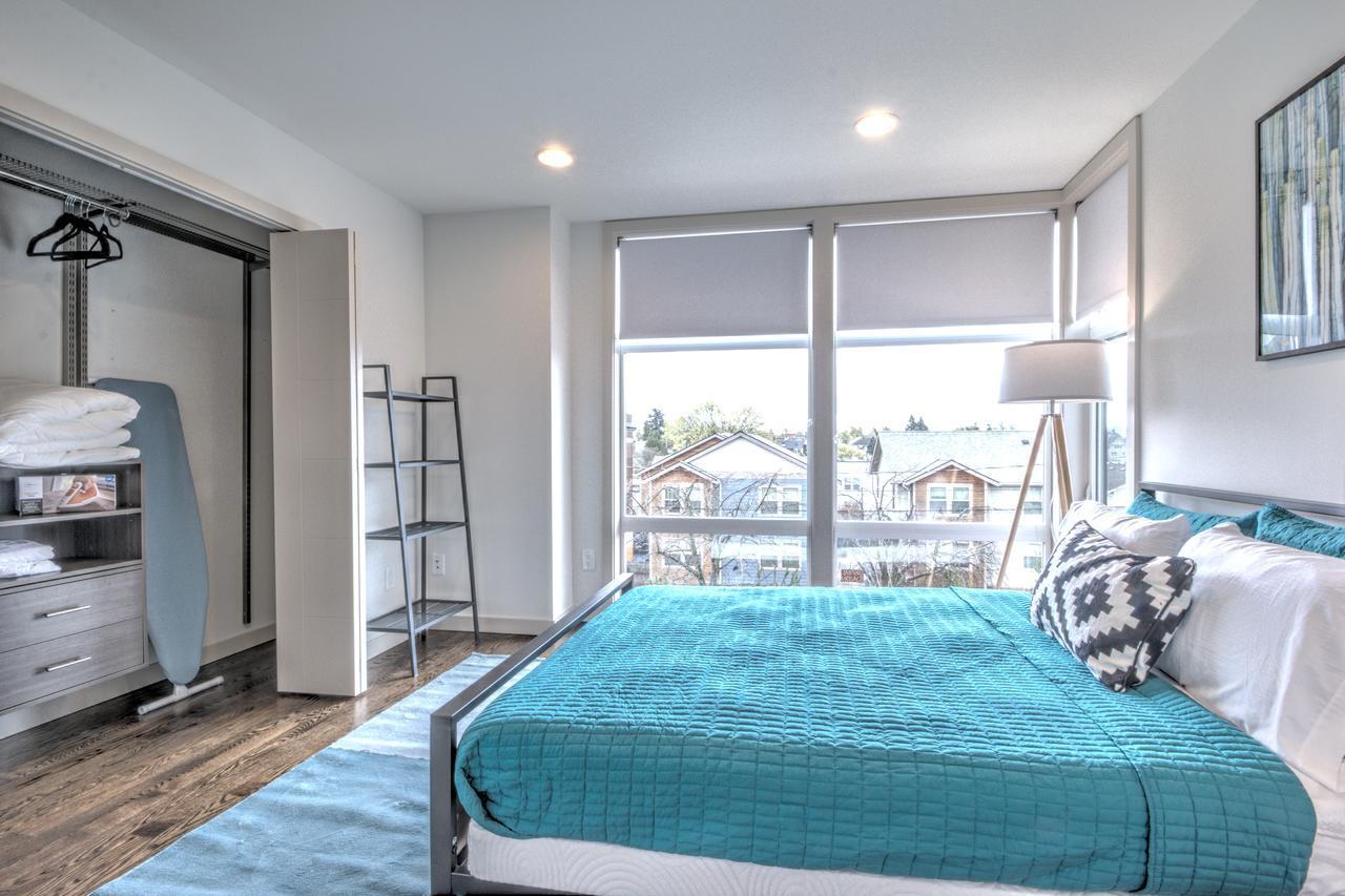 Central Modern Home With Rooftop Seattle Bagian luar foto